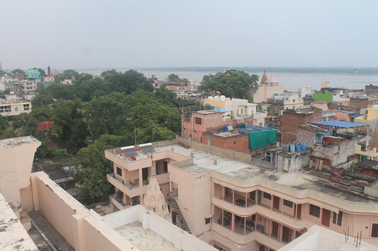 Hotel Haifa Varanasi Bagian luar foto