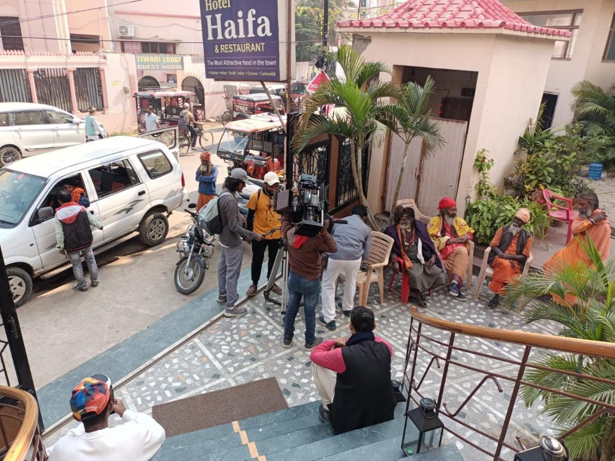 Hotel Haifa Varanasi Bagian luar foto